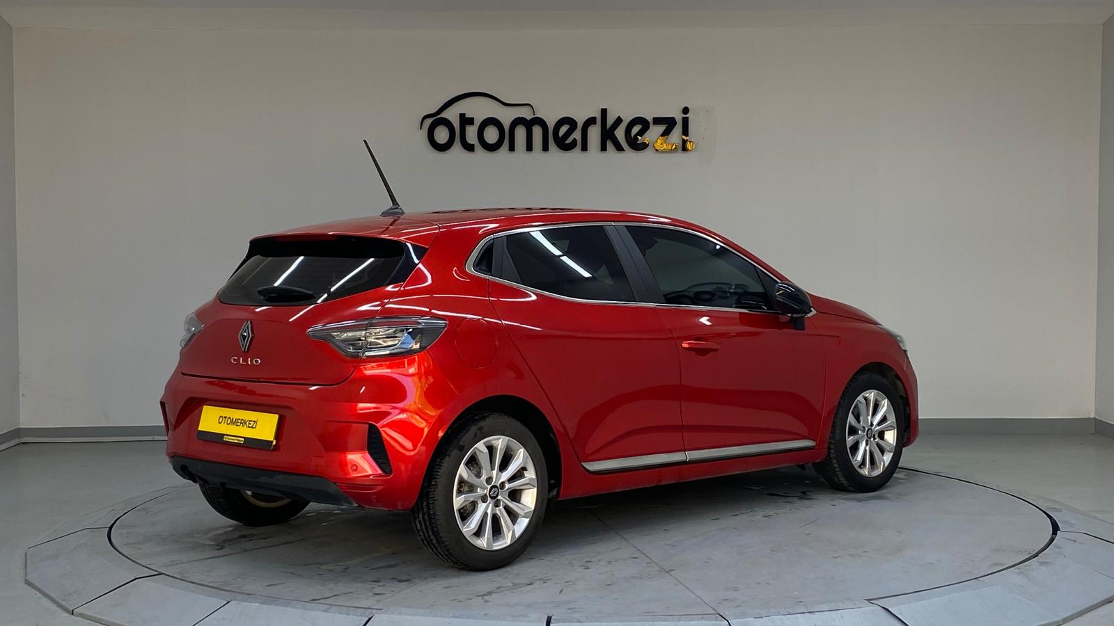 RENAULT CLIO 13